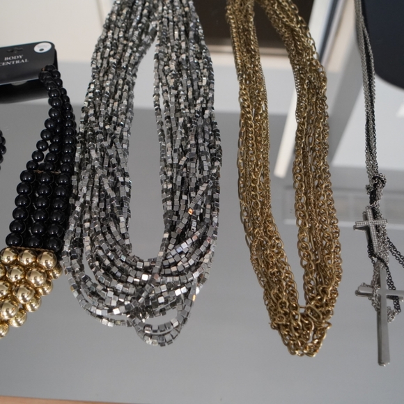 Necklace Bundle - Picture 3 of 5